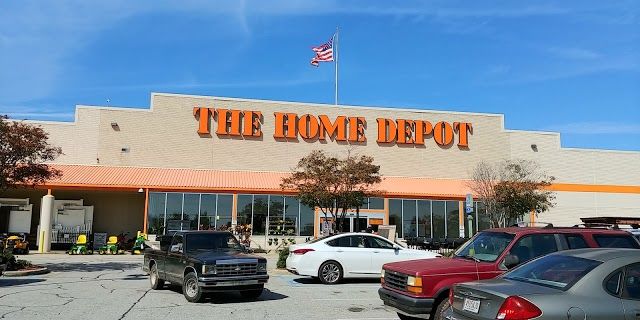 Tiger Town Shopping Center